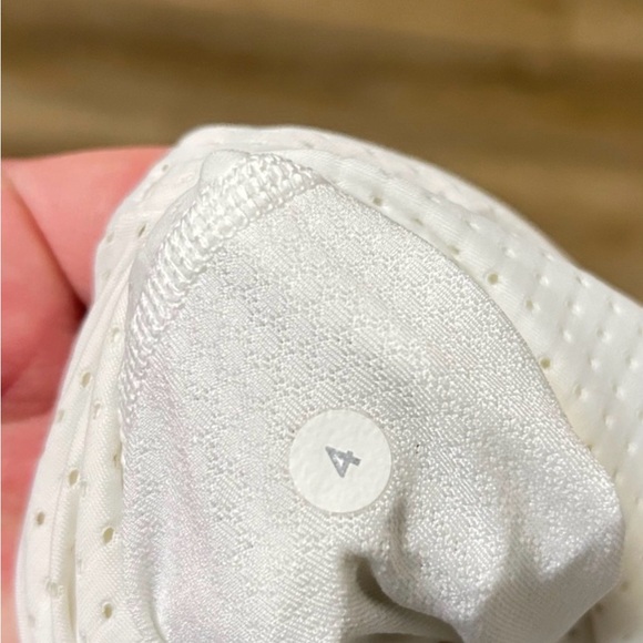 Lululemon Find Your Bliss Jacket Reversible Mesh Zip Up Cream White - Picture 7 of 9